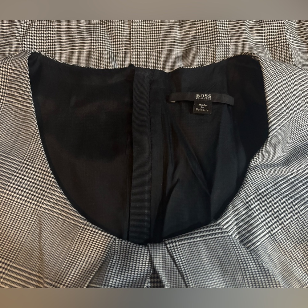 Hugo Boss Elegant Black and Gray Checkered Dress